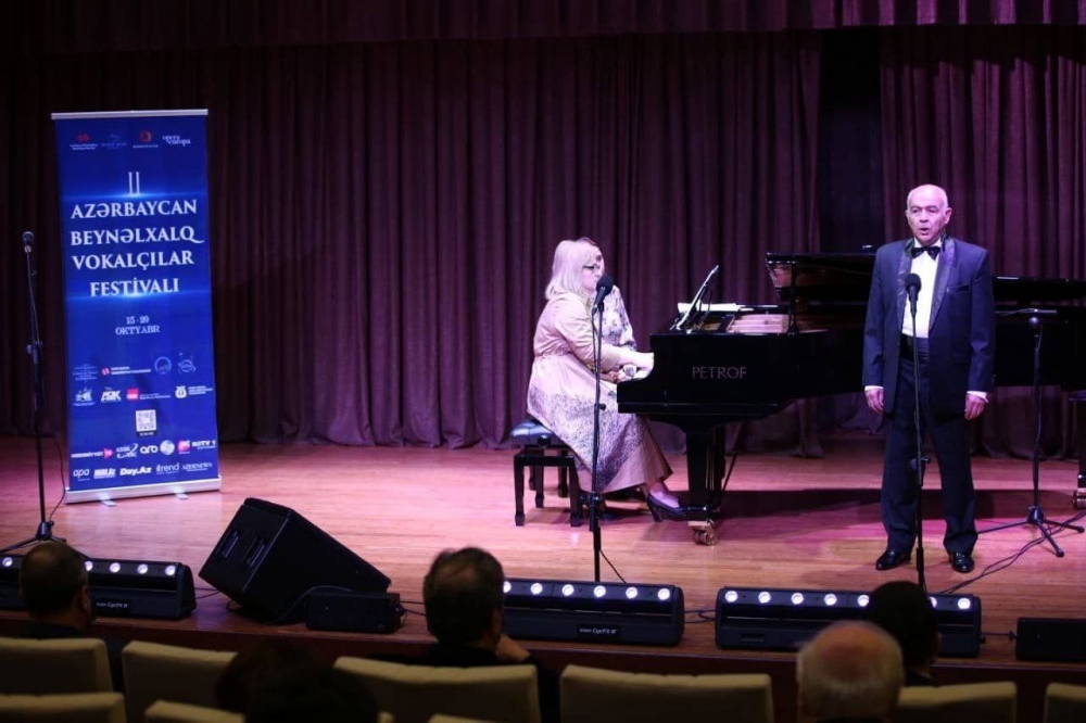 В рамках II Азербайджанского Международного Фестиваля Вокалистов была представлена программа "Классическое национальное вокальное исполнение"