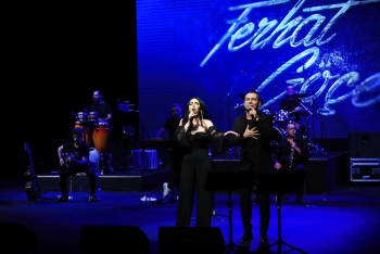 Sentyabrın 22-də Heydər Əliyev Sarayında Türkiyənin sevilən müğənnisi Ferhat Göçerin konserti baş tutub
