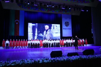 Heydər Əliyev Sarayında “Tarix yazan imza” adlı xeyriyyə tədbiri