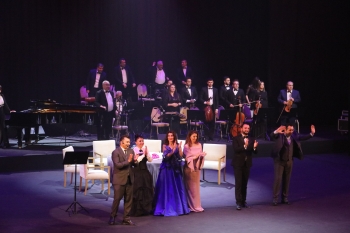 Xalq artisti Elza İbrahimovanın mahnılarından ibarət "Nəğmə dolu bir ürəyəm ey Vətən” adlı konsert proqramı Heydər Əliyev Sarayında keçirildi