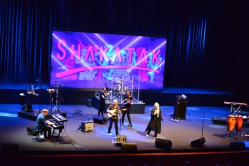 Mayın 25-də Heydər Əliyev Sarayında Böyük Britaniyanın ən məşhur “Imagination” və “Shakatak” qrupları geniş konsert proqramı ilə çıxış etmişdir