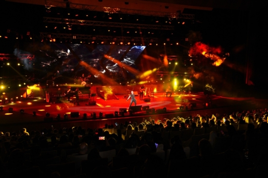 Yeni ilin ilk solo konsertində Miri Yusif sevənlərinin qarşısına çıxdı.
