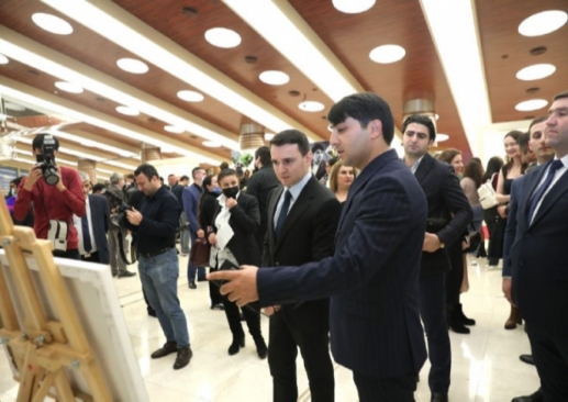 "Bir Bax, Min Yaşat" exposition opened at the Heydar Aliyev Palace