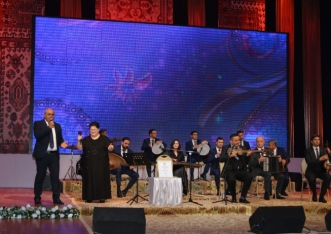 Кенуль Хасиева с концертной программой "Анаджан" во Дворце Гейдара Алиева