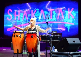 25 мая во Дворце Гейдара Алиева с концертной программой выступили известные группы Великобритании "Imagination" и "Shakatak"