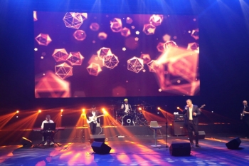 Dato gave a concert at the Heydar Aliyev Palace